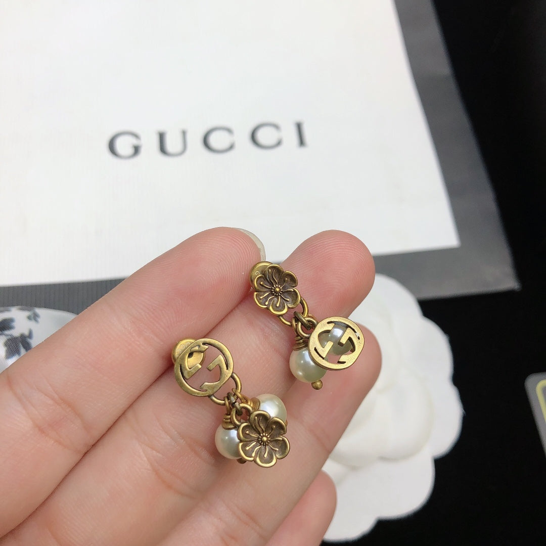Gucci Double G Flower & Pearl Pendant Earrings - 18K Yellow Gold