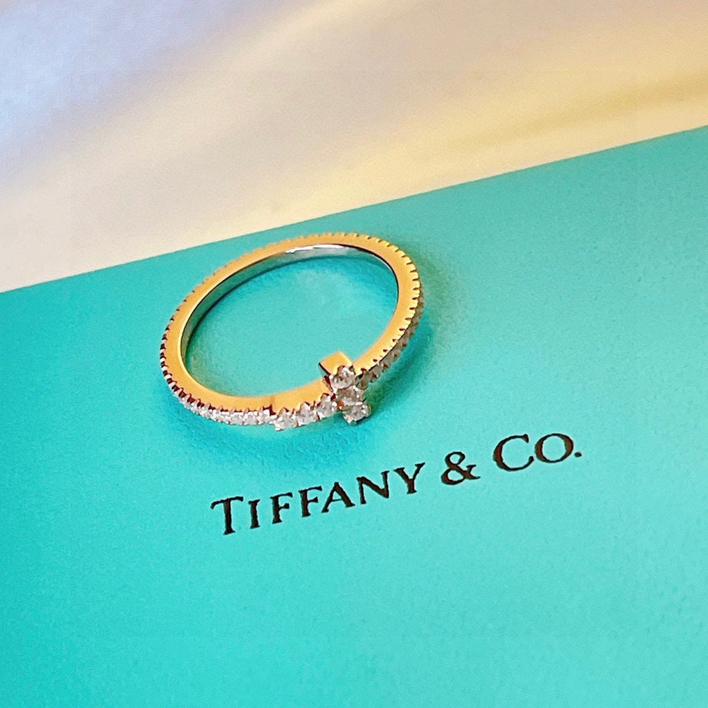 Tiffany Moissanite Wire Ring - 18K Rose Gold