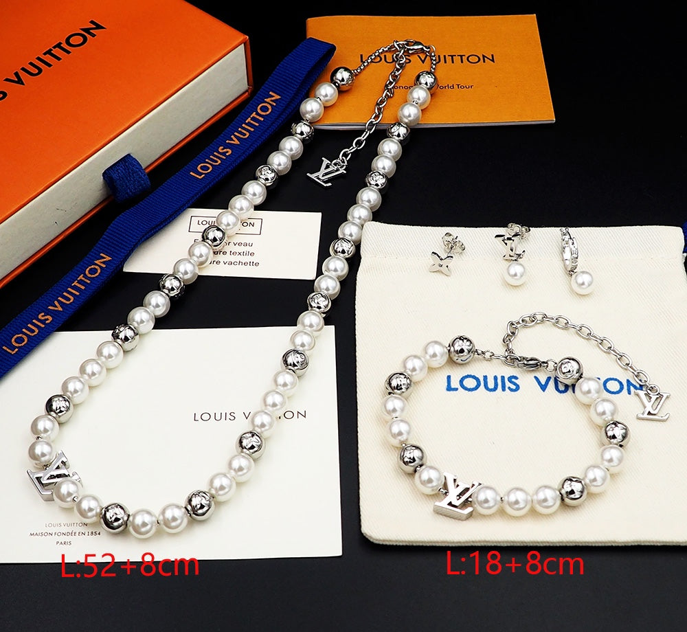 Louis Vuitton Monogram Pearl Necklace