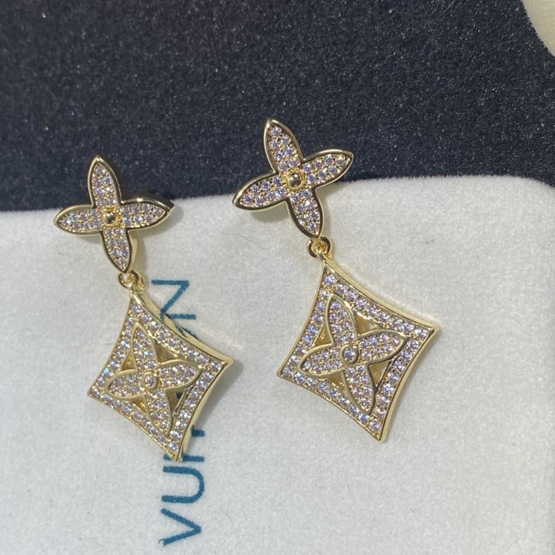 Louis Vuitton Blossom Earrings - 18K Gold