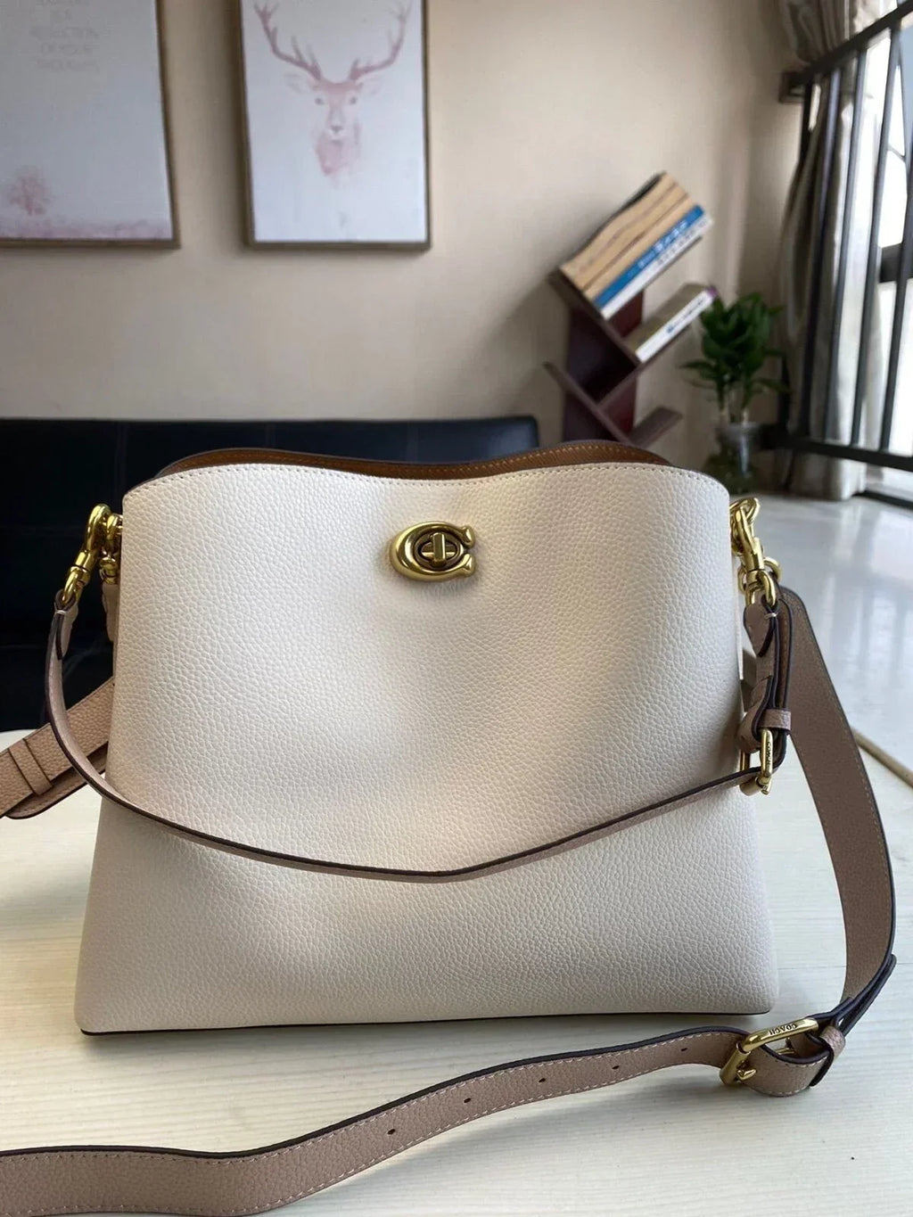 Coach Willow Shoulder Bag White Women's Bags
