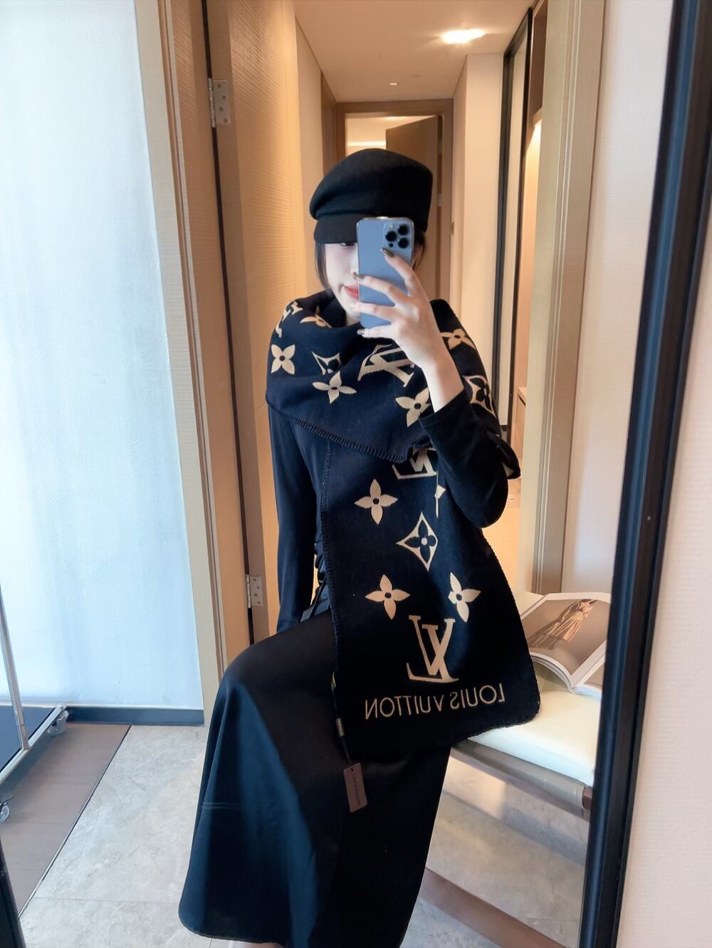 Louis Vuitton Monogram Contrast Scarf — model