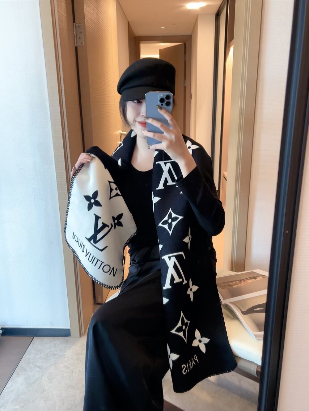 Louis Vuitton Reversible Monogram Scarf — detail